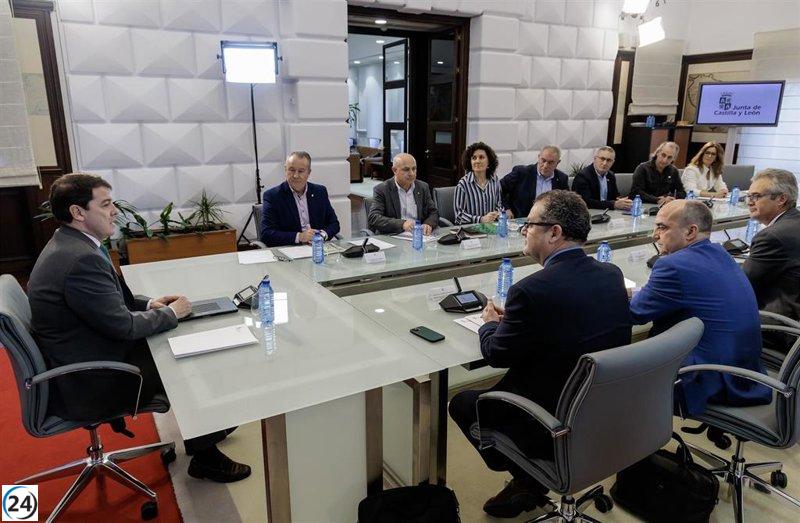 Mañueco asegura un mayor presupuesto para apoyar al campo y muestra el compromiso de la Junta