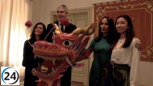 Celebración del Año Nuevo Chino en Salamanca: danzas, pasacalles y cocina tradicional asiática.