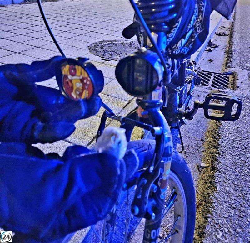 Ciclista sospechoso de consumir drogas y alcohol intenta escapar de la Policía en Valladolid.