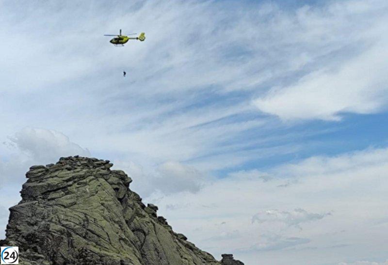 Montañero rescatado en pico Torozo tras lesionarse tobillo.