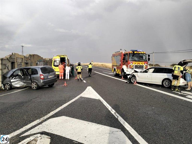 Tres heridos en accidente de tráfico en Muñana, Ávila.