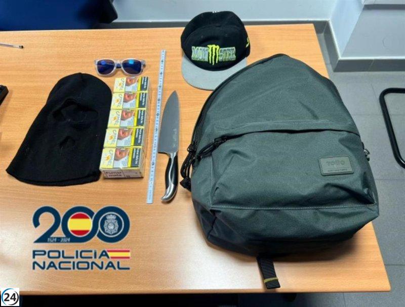 Menor arrestado por agresión con arma blanca a empleada de gasolinera.