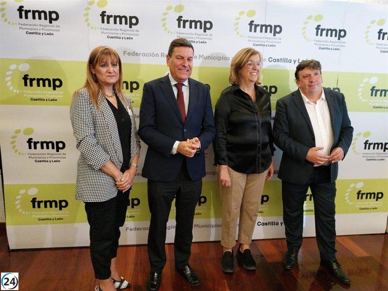 Junta y FRMP demandan armonización en financiación autonómica y local.