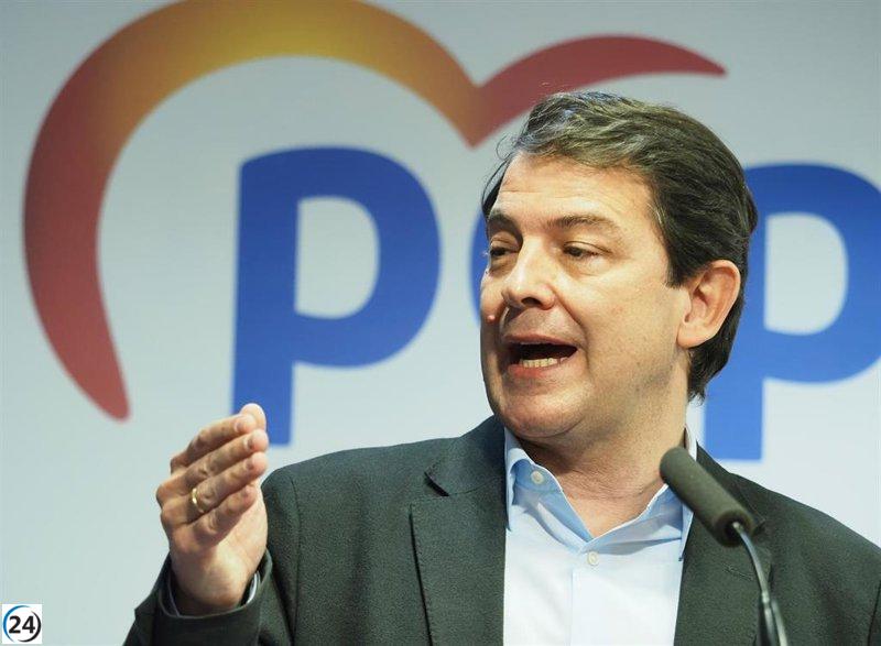 Mañueco llama a los afiliados del PP a prepararse para las elecciones autonómicas de 2026.