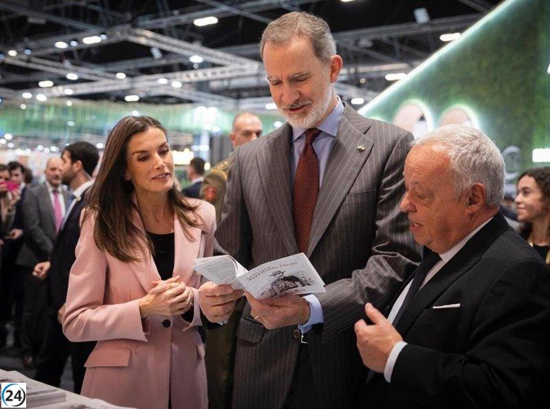 Los Reyes exploran el expositor de CyL en Fitur, resaltando su atractivo como destino turístico único.