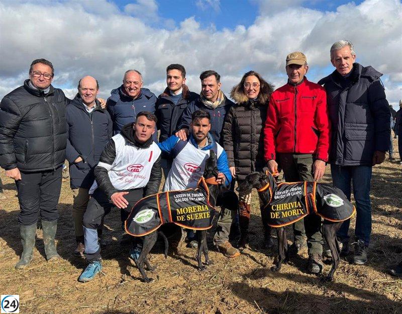 González Corral reafirma el respaldo de la Junta a las competiciones de galgos.