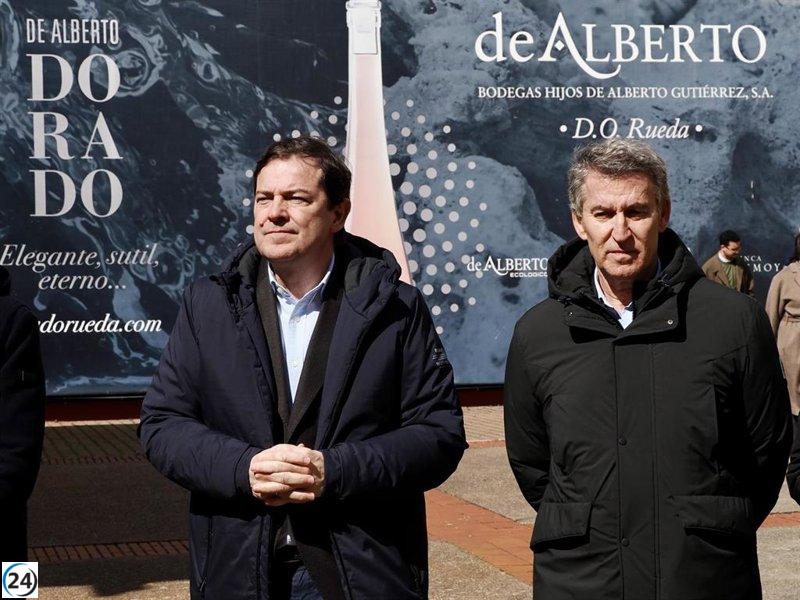 Mañueco critica los elogios de Vox a los aranceles y las actitudes de Sánchez.