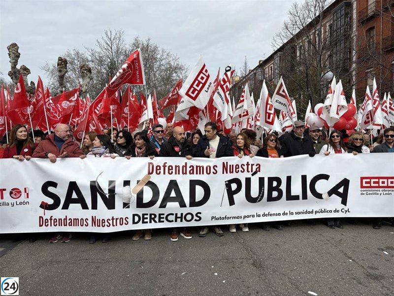 Cerca de 5.000 ciudadanos se movilizan en Valladolid por la protección de la sanidad pública.