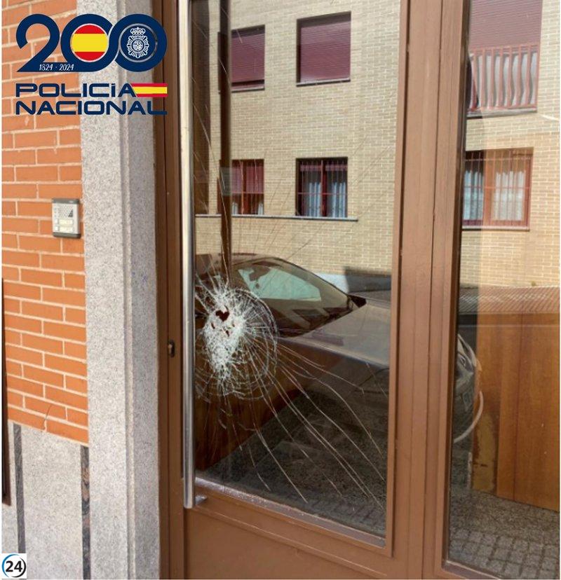 Desvalijan una casa en Salamanca al romper un vidrio para robar un patinete eléctrico.