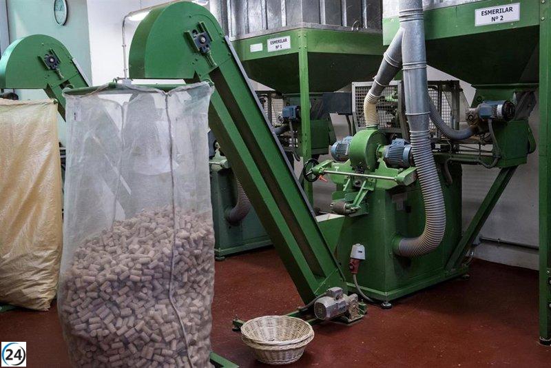 Producción industrial se desploma un 5,9% en febrero, alcanzando un nuevo mínimo nacional.