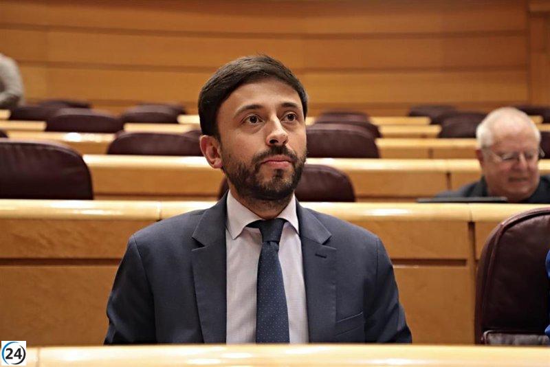Fran Díaz se despide con emoción del Senado y aboga por proteger nuestras instituciones y la democracia ante la llegada de Tudanca.
