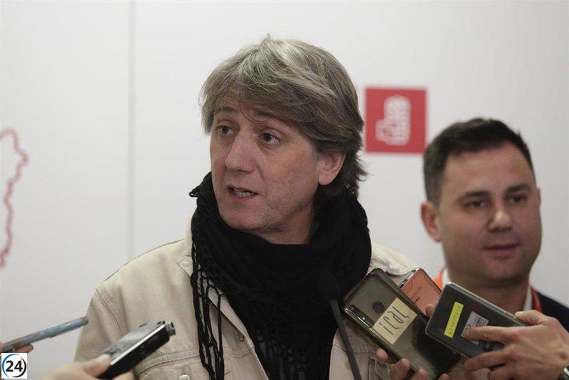 Martínez aboga por un cambio radical en la política territorial y un alto a las inversiones injustificadas de la Junta.