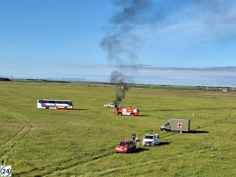 Ejercicio de emergencia por choque aéreo en el aeropuerto de Valladolid y la Base de Villanubla.