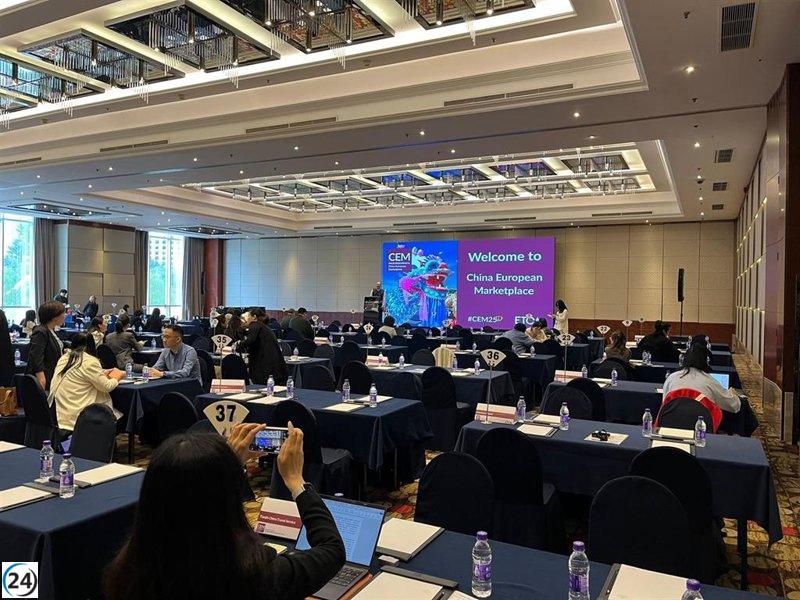 La Junta promueve el turismo en China al participar en ferias internacionales.