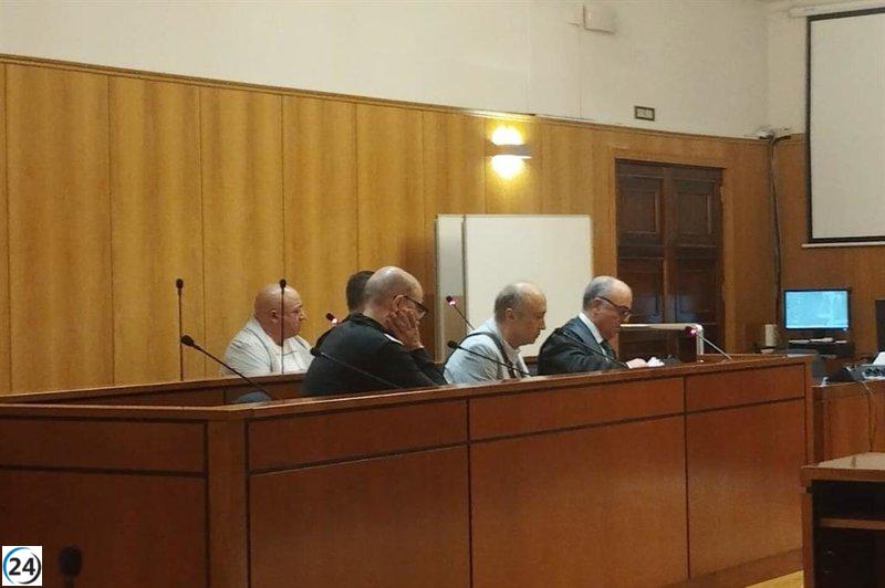 Juicio por 862 kilos de cocaína en carbón se retrasa hasta noviembre por enfermedad de una abogada.