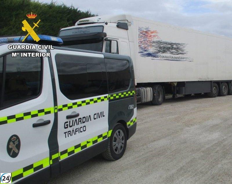 Matrimonio bajo investigación por compartir licencias de conductor para evadir descansos al volante.