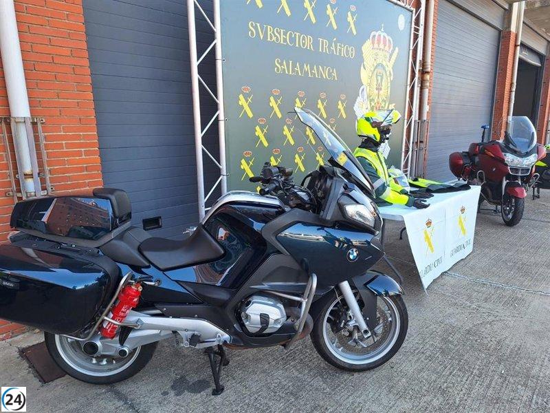 La Guardia Civil introduce motos camufladas para controlar el tráfico en Salamanca.