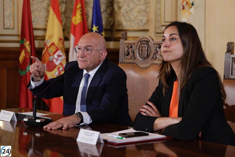 El Ayuntamiento de Valladolid informa al PSOE sobre la renovación de servicios sanitarios para las Fiestas.