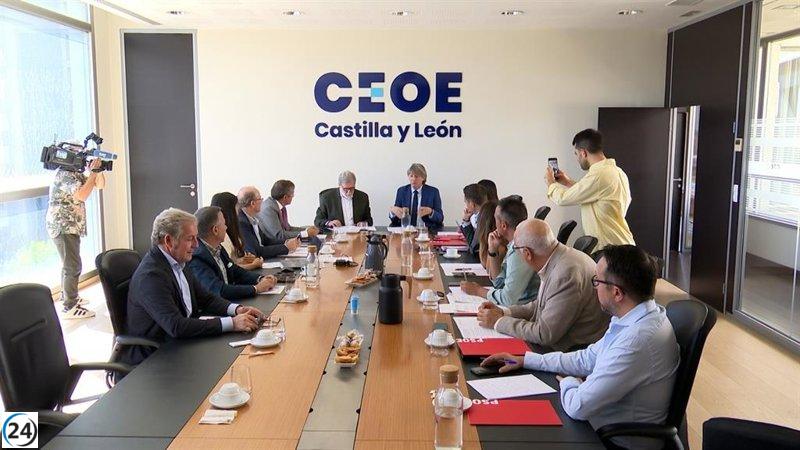 Aparicio y Martínez critican al PP por no tener visión al rechazar el Decreto energético: