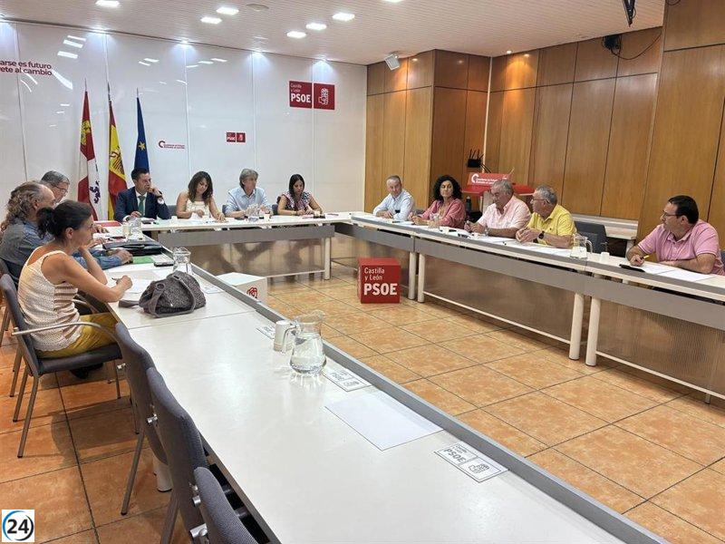 PSCyL demandan cohesión frente a la propuesta de la PAC y critican al PP por eludir responsabilidades.
