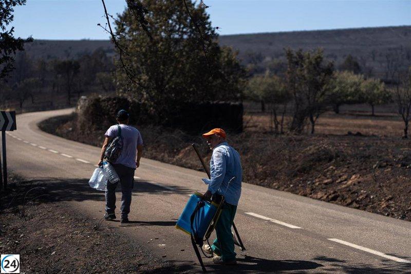 Hallan a ganadero perdido y afectado por humo en incendio de Porto, Zamora.