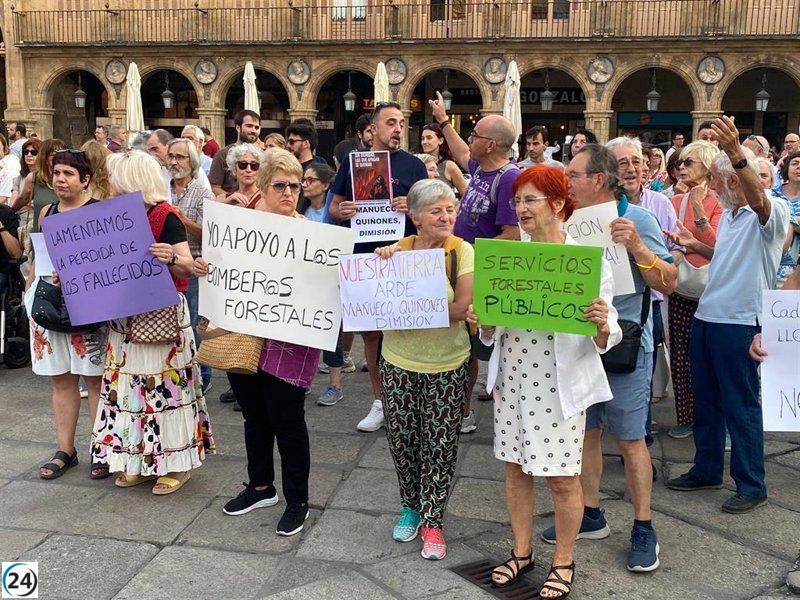 Protestan en Salamanca contra Mañueco y Suárez-Quiñones por el fracaso en la gestión de incendios.