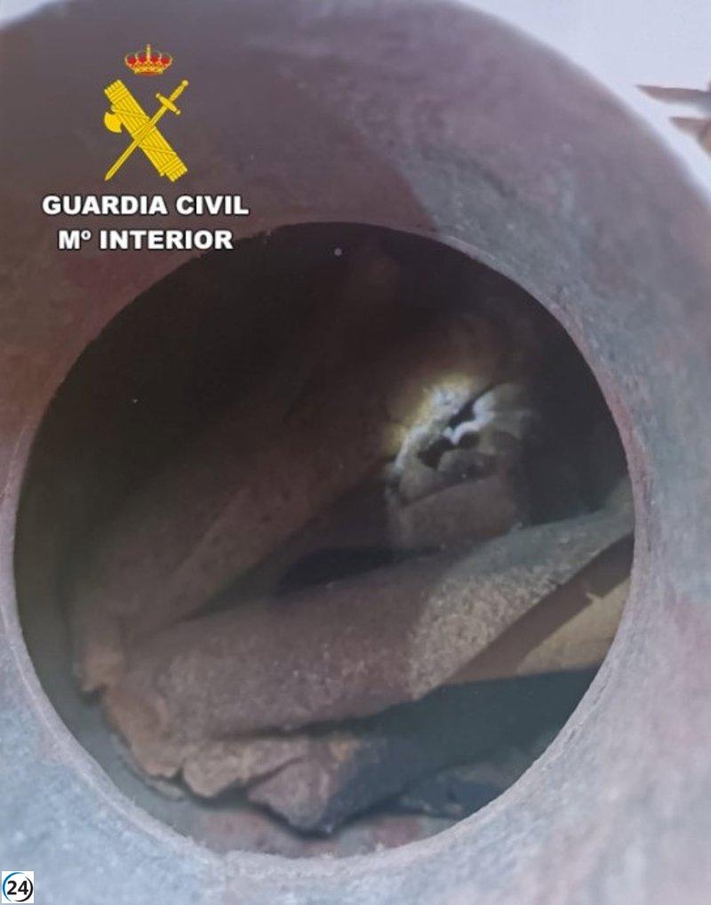 Desarticulan arsenal explosivo en varios municipios de León: 34 cartuchos de dinamita y una granada.
