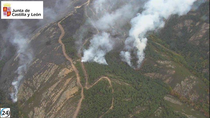 Regresan los vecinos de Cerezo de Arriba tras el incendio, mientras la situación sigue bajo control.
