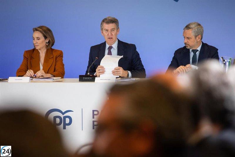 Feijóo se encuentra con autónomos en Soria para evaluar sus inquietudes y criticar la carga fiscal del Gobierno.