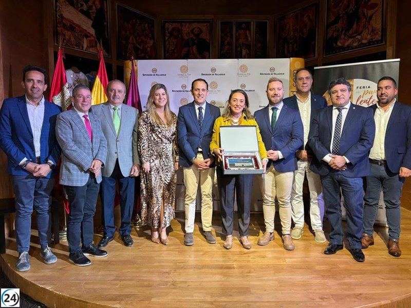 La Junta galardonada con el premio 'Lenteja de Oro' resalta su apoyo a las legumbres.