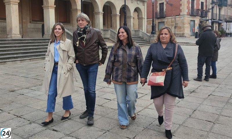 Martínez aboga por situar a la mujer rural como prioridad en las políticas locales.