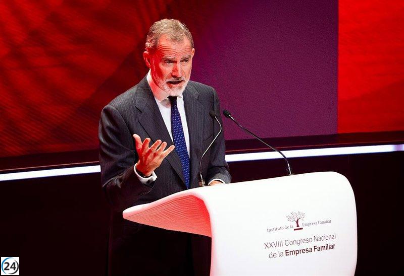 Felipe VI celebra el Simplicity, el innovador vehículo ecológico de Grupo Antolín.