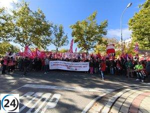 Casi 400 ciudadanos piden a Mañueco que asuma el liderazgo y exigen el cumplimiento del convenio por parte de la Junta.