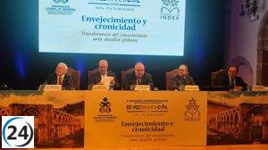 Vázquez impulsa 67 nuevas plazas de enfermería para atender a la creciente población mayor.