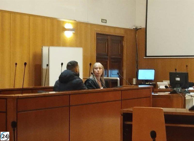 Detenido en la calle Paloma por posesión de cocaína, afirma que la droga era para una fiesta.