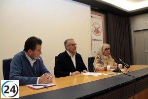 Pollán resalta el compromiso de las asociaciones culturales en preservar el legado español.