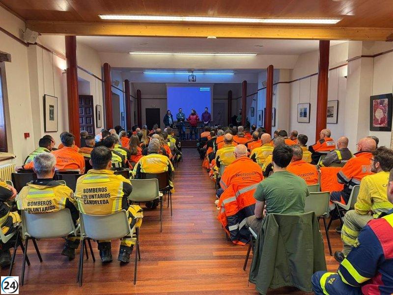 La Junta capacita a más de 400 agentes para fortalecer la lucha contra incendios.