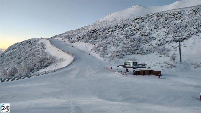 San Isidro y Valle Laciana-Leitariegos ofrecen más de 21 km de pistas de esquí en León.