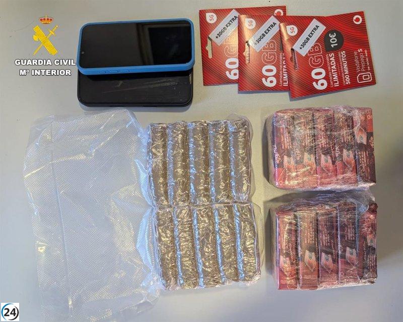 Capturan a un joven con dos kilos de hachís en su auto en la A-601, Segovia.