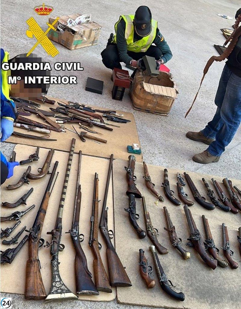 Arrestados en Burgos con armas y municiones en puesto de mercadillo.