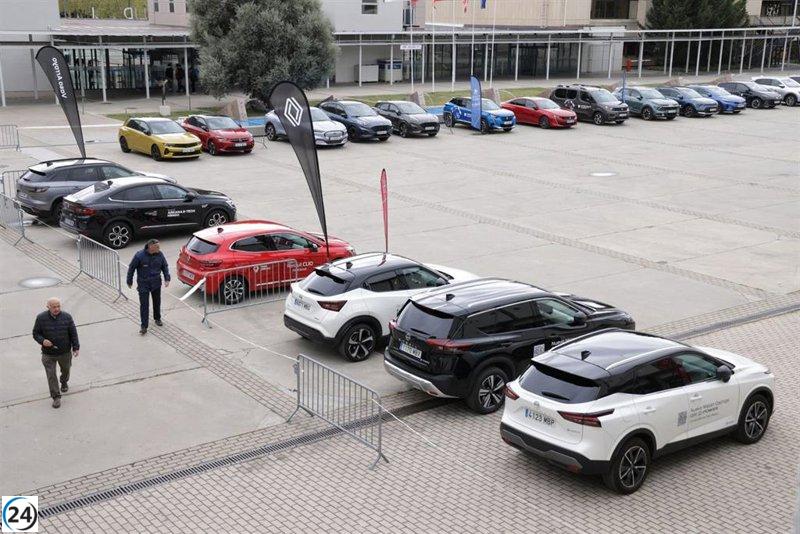El Salón del Automóvil de Valladolid permite probar 30 modelos eléctricos el fin de semana.