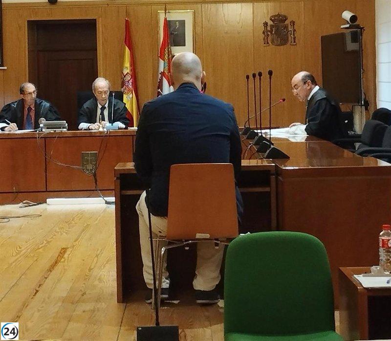 El detenido por pornografía infantil en Valladolid acuerda dos años de cárcel.