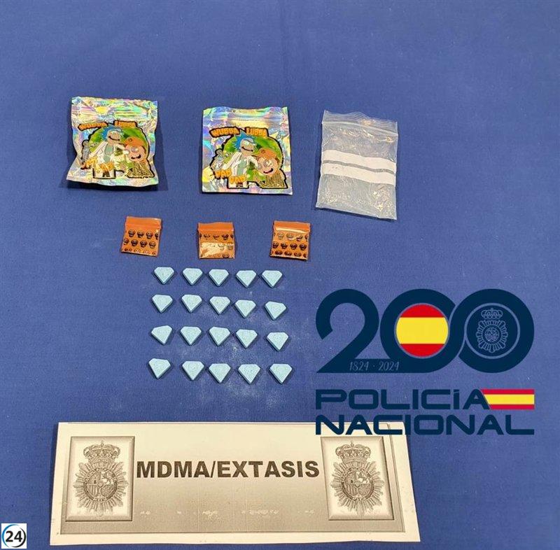 Detienen a individuo con 20 pastillas de éxtasis en control policial de La Pilarica