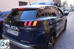 Hombre rompe orden de alejamiento y agrede a tres varones en Pajarillos