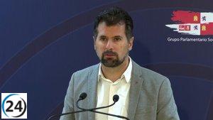 PSOE exigirá la destitución de Veganzones por sus posturas extremistas y su comportamiento irrespetuoso.