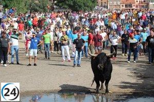 El Toro de la Vega provoca caos al romper valla y herir gravemente a joven
