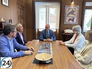 El alcalde de León insta a Ouigo a expandir sus trenes de alta velocidad a la ciudad