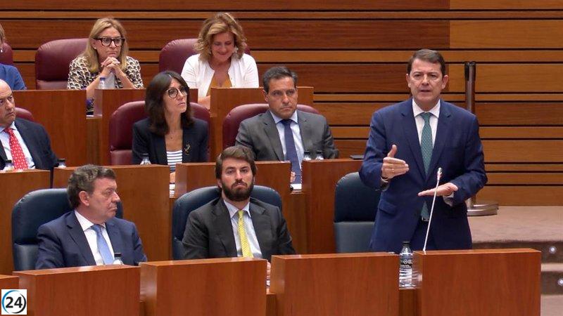 Mañueco encara su segundo debate 'uno a uno' en alianza con Vox el martes.