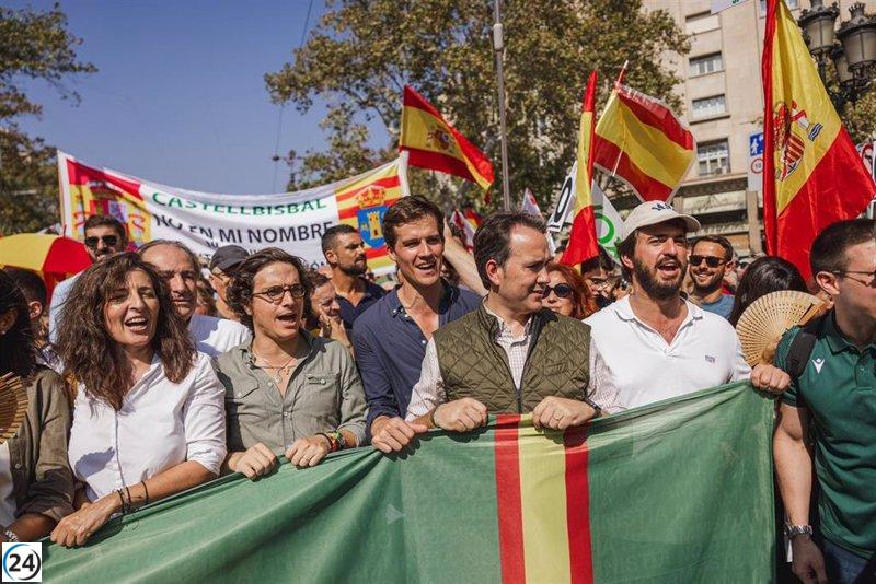 Eminent persona García-Gallardo suma su voz a masiva manifestación en Barcelona en oposición a la amnistía.