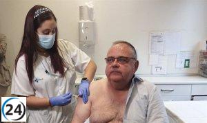 Vázquez desafía la gripe al vacunarse y apela a la imitación